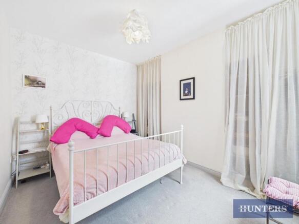 1 bed Flat for sale Image 5