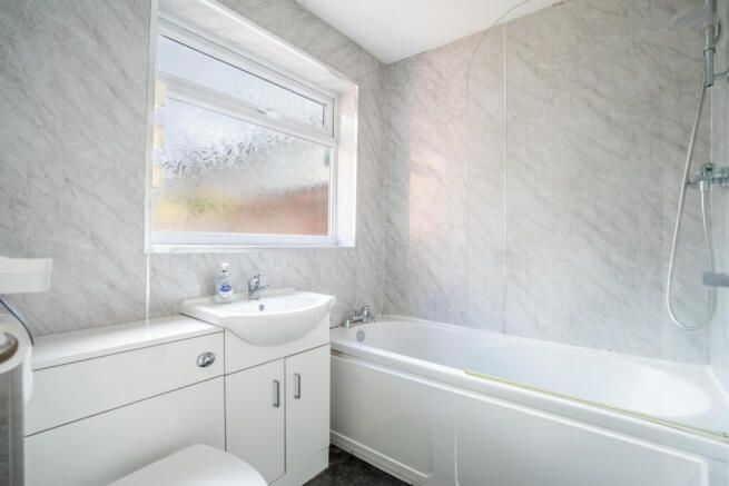 3 bed Terraced for sale Image 10