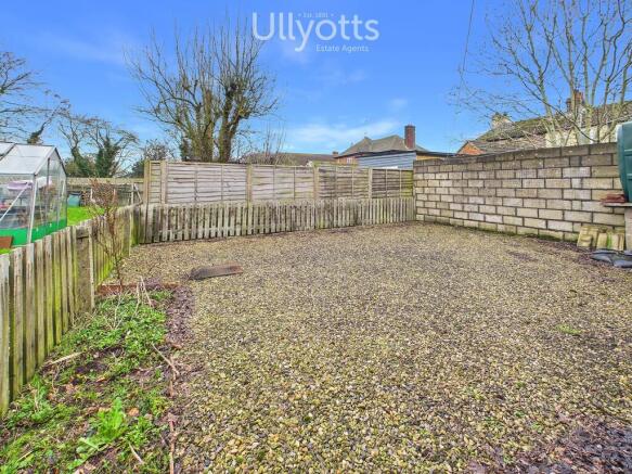3 bed Semi-Detached Bungalow for sale Image 12