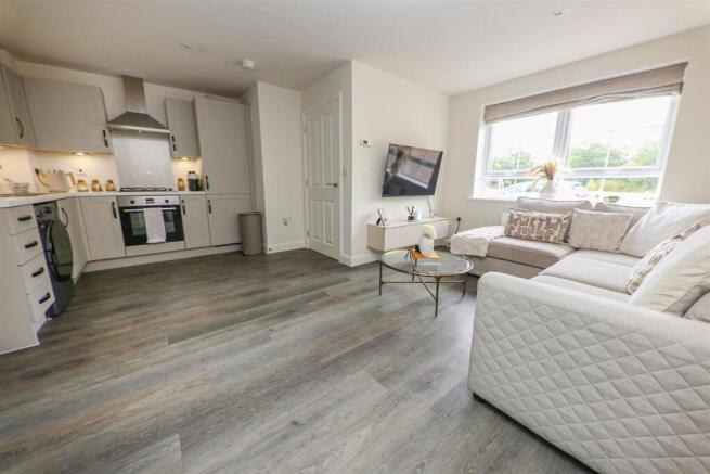OPEN PLAN LIVING/ DINING/ KITCHEN
