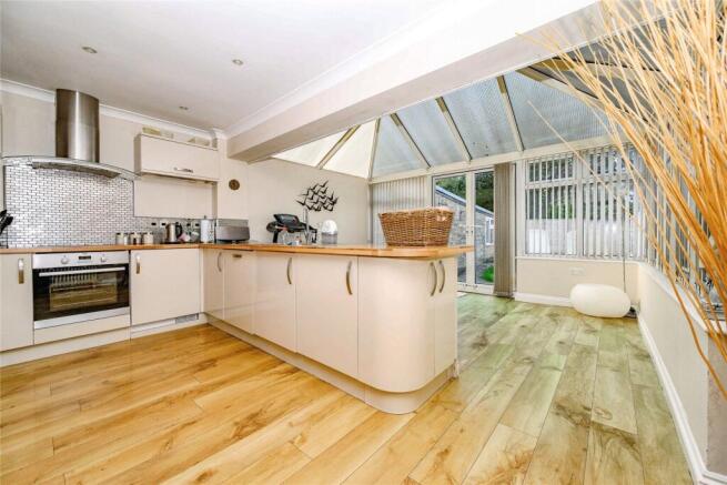Kitchen/Conservatory