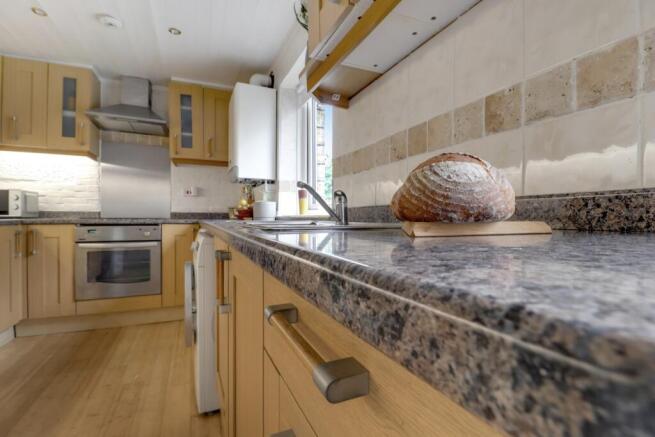 2 bed Terraced for sale Image 10