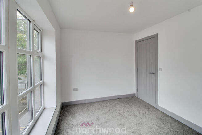 2 bed Flat to rent Image 6