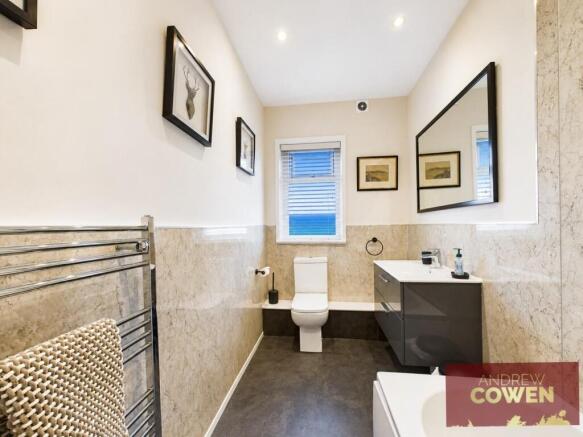 2 bed Apartment for sale Image 12