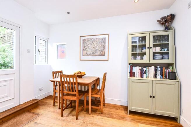 Kitchen/ Dining