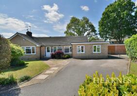 11, Heath Farm Close, Ferndown BH22 8JP