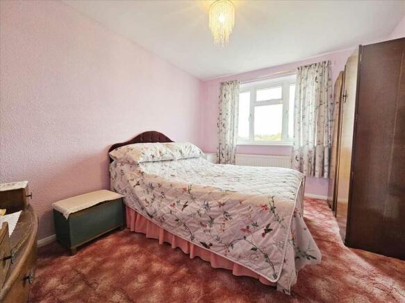 Bedroom 1: