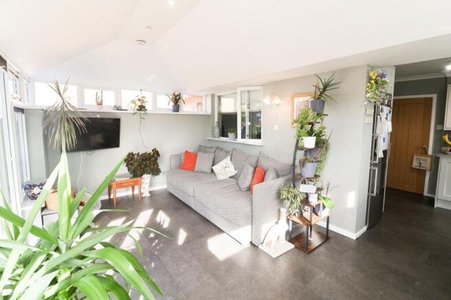 KITCHEN/ORANGERY DINING