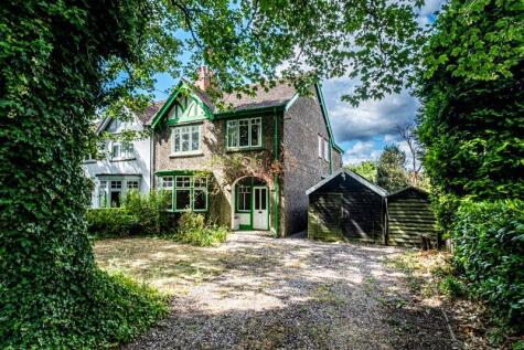 Court Drive, Shenstone, Lichfield, WS14 0JG