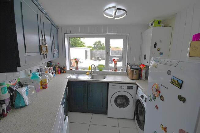 4 bed Detached for sale Image 11