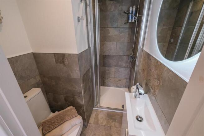 2 bed Bungalow for sale Image 11