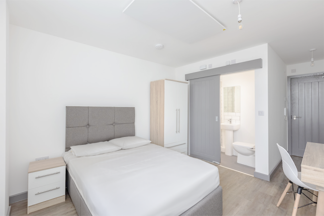 1 bed Flat Share to rent Image 8