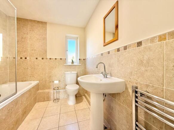 1 bed Flat to rent Image 4