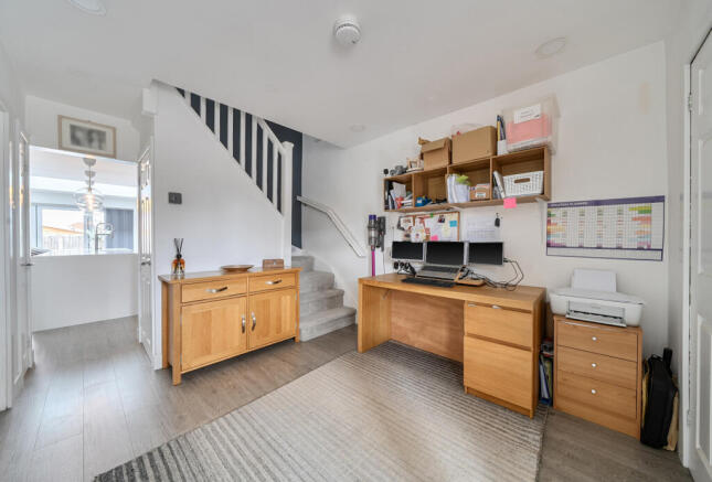 1439261-24-69d10f...