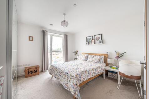 Moorhen Drive, Hendon, London, NW9