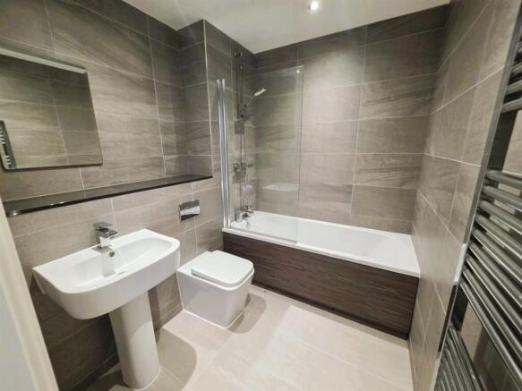 1 bed Apartment to rent Image 5