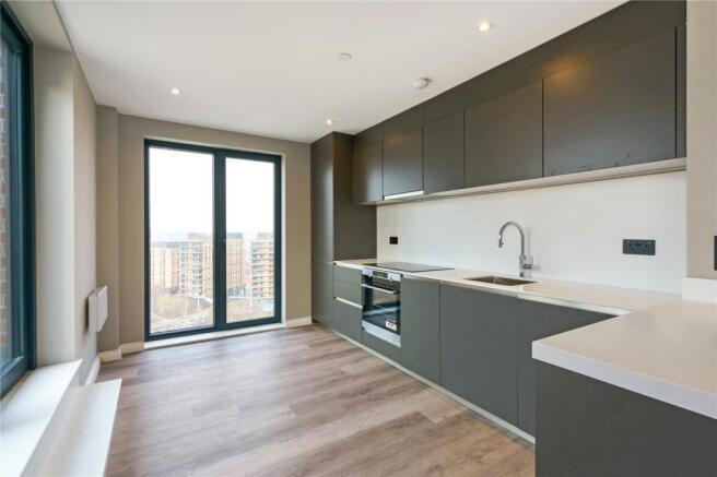 3 bed Penthouse for sale Image 9
