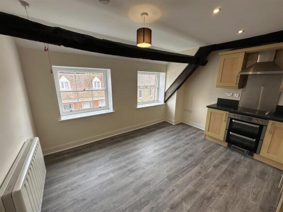 Open Plan Living 1 of 4