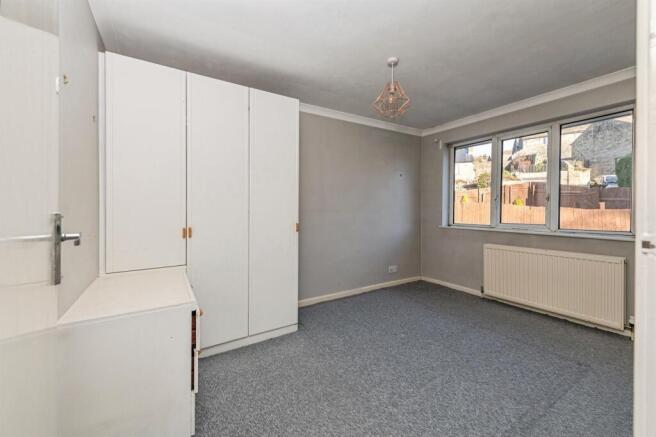 3 bed Terraced for sale Image 8