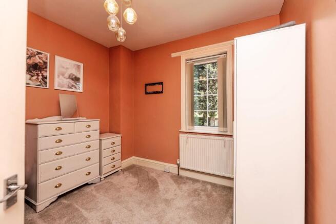 4 bed Semi-Detached for sale Image 10