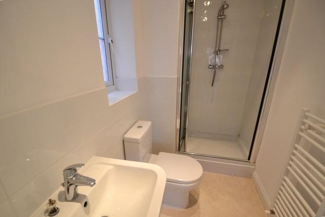 ENSUITE 1