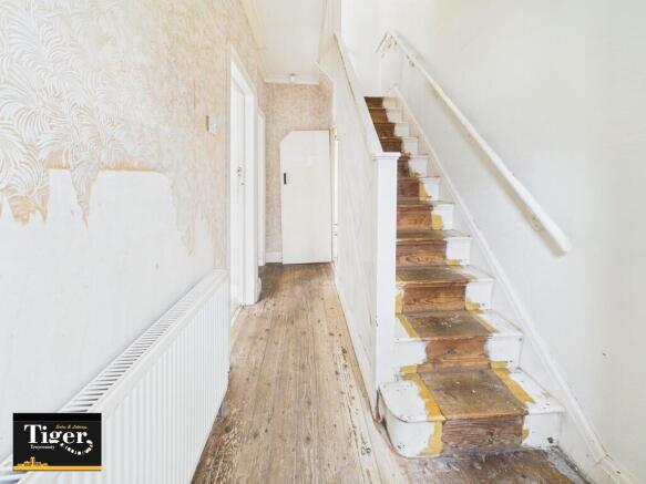 CAM02176G0-PR0823...