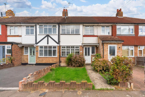 Gaston Way, Shepperton, TW17