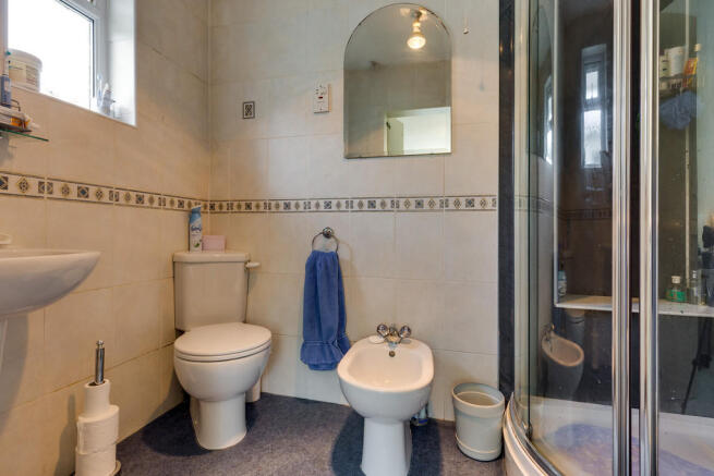 Ensuite Shower Ro...