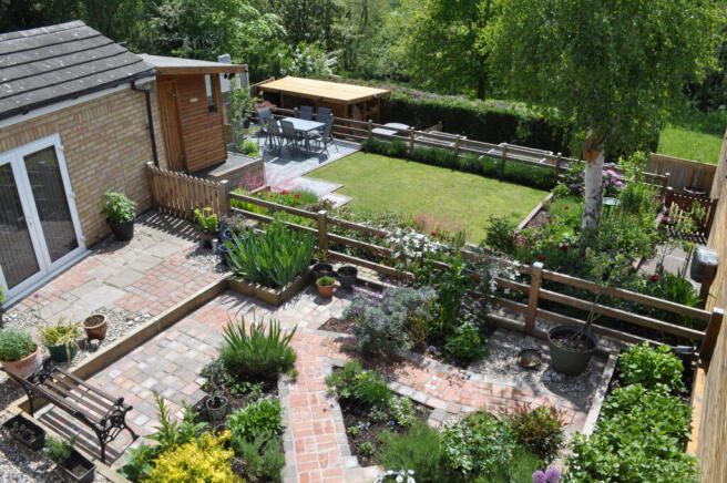Photo 3