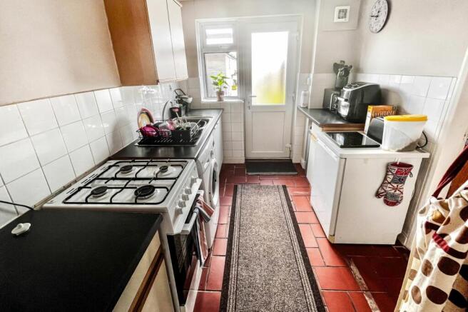 15 Burns Road, Daventry, NN11 9AX
