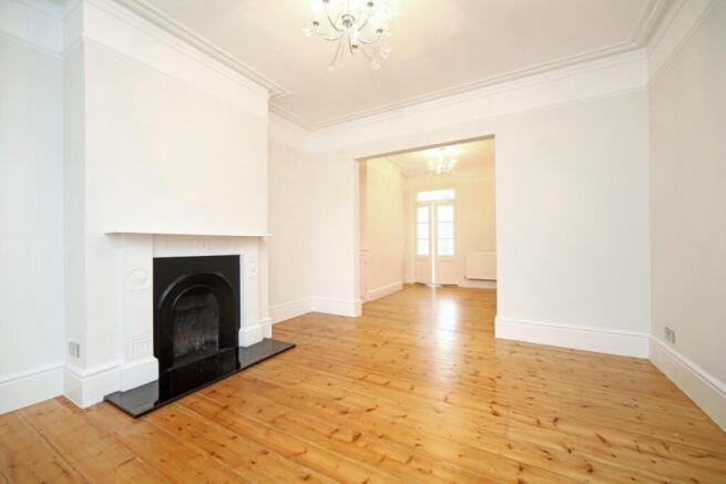 30 Devereux Road ...