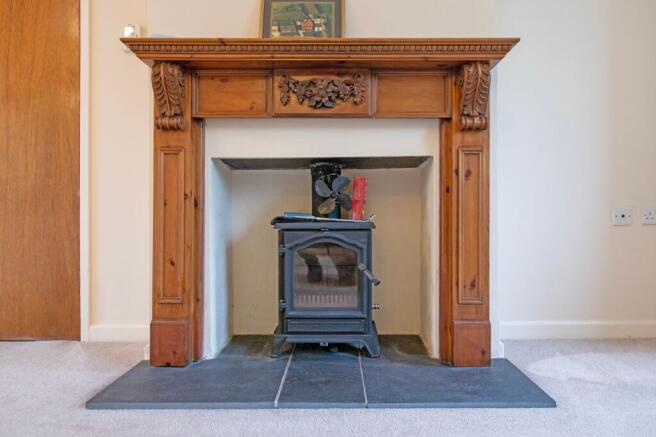 4 bed Detached for sale Image 6