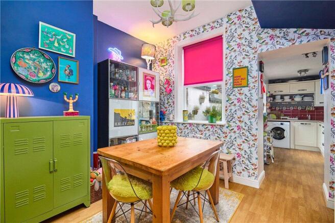 2 bed Terraced for sale Image 5