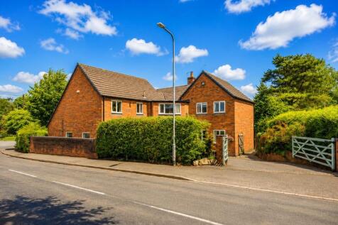 The Cottage, Hayfield Hill, Cannock Wood, WS15 4RP - Impressive Family Home