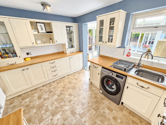 3 bed End of Terrace for sale Image 5