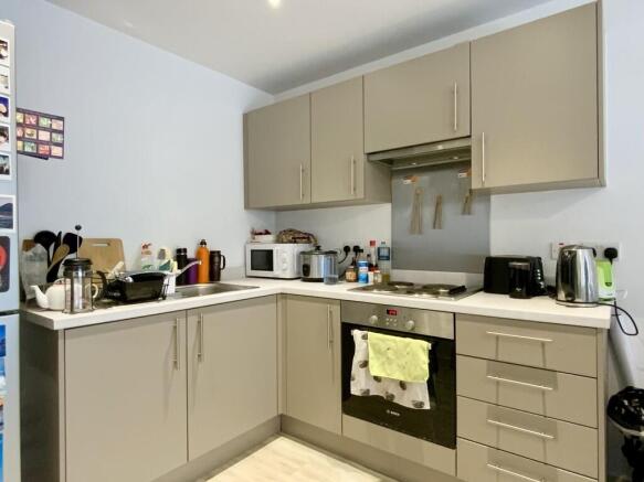 1 bed Apartment to rent Image 5