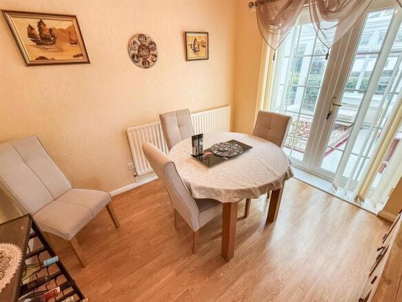 Breakfast Room