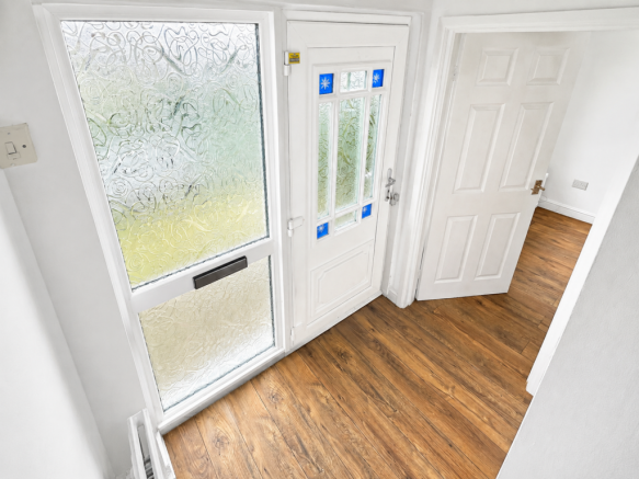 Clos Llangefni, Beddau, CF38 photo 4