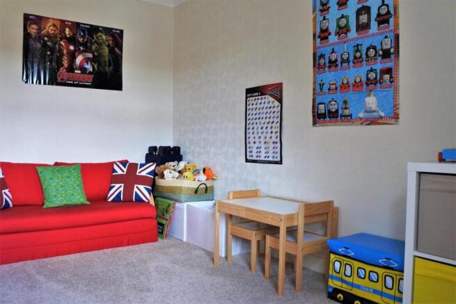 BEDROOM 5