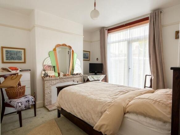 3 bed Semi-Detached for sale Image 6