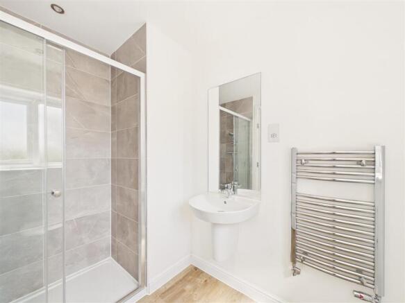 3 bed Detached for sale Image 11