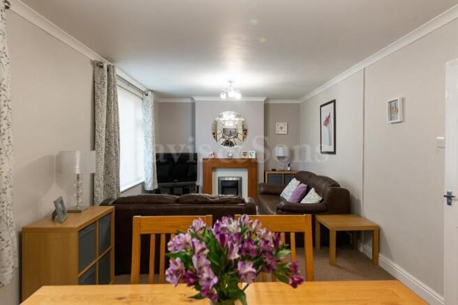Lounge/Dining Room