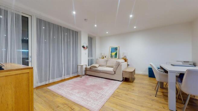 2 Bedroom, New Building, E6 For Sale by Barrain Lo