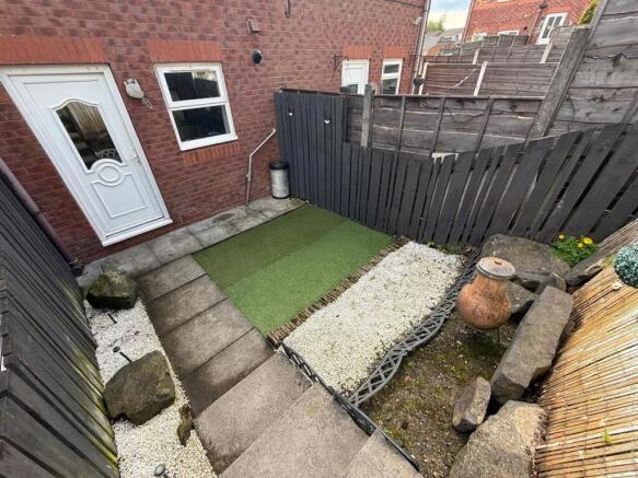 2 bed House for sale Image 12