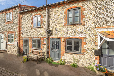 2 & 3 Barchams Yard, Sheringham, Norfolk NR26 8JS