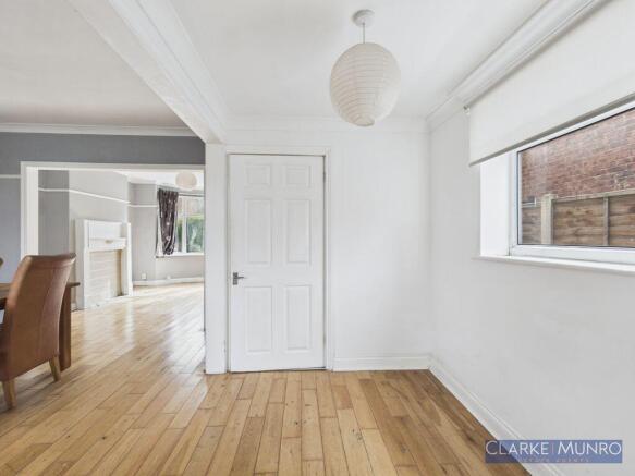 3 bed Semi-Detached for sale Image 6
