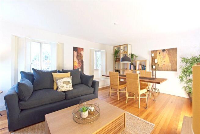 Sitting/Dining Room