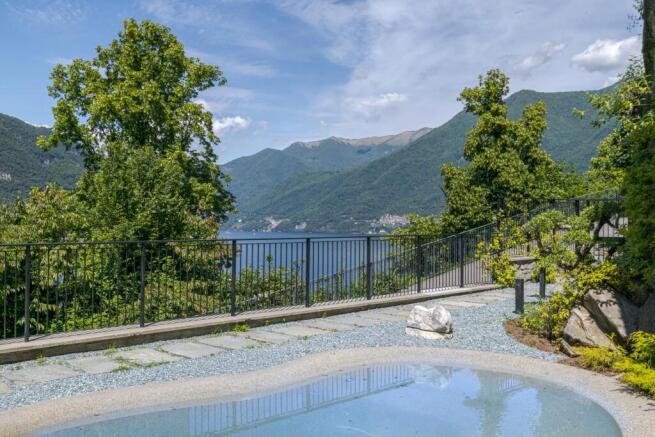 the lake como villa- villa via cesare poggio 25 to