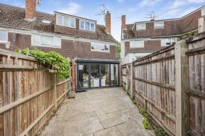 14, Upton Close, Henley-on-thames RG9 1BT
