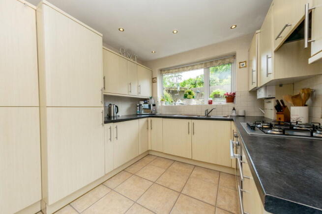 2 bed Semi-Detached for sale Image 4